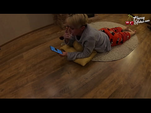 ❤️ Crazy blonde suger stor pikk suger og spretter på den - analsex ❤❌  Sex hos oss