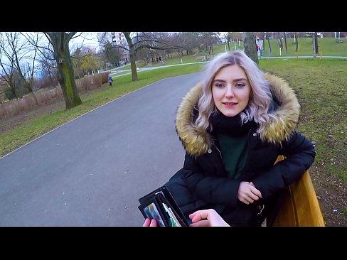 ❤️ Svelger en fremmeds varme sperm for penger - blowjob i parken av Eva Elfie ❤❌  Sex hos oss